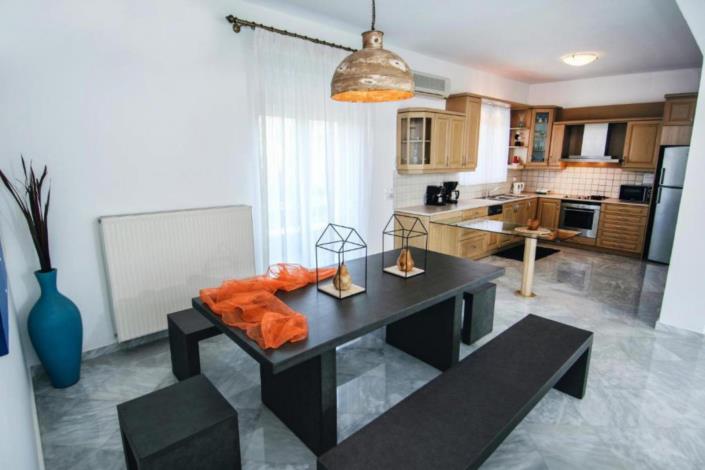 Image No.8-5 Bed Villa for sale