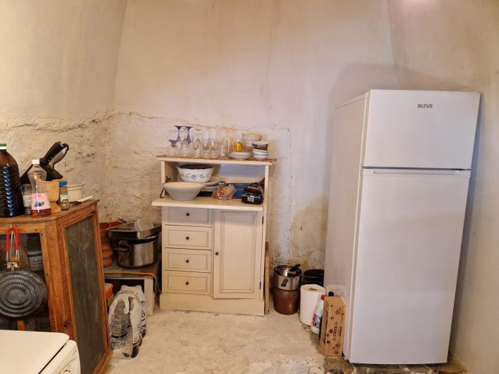 Image No.8-2 Bed House for sale