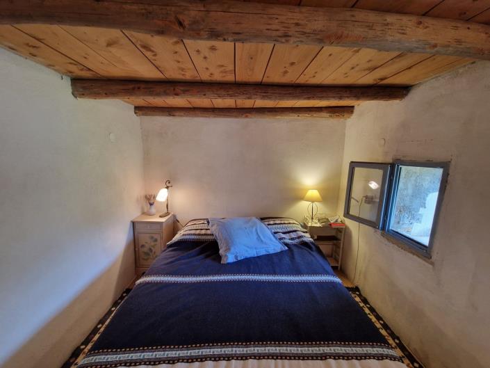 Image No.12-2 Bed House for sale