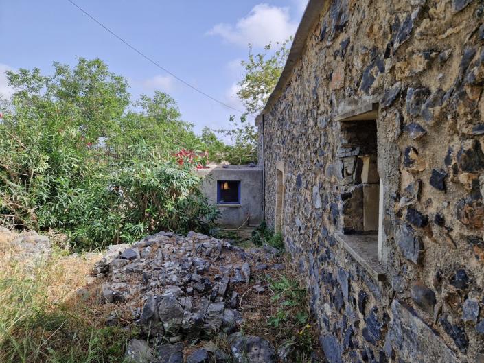 Image No.27-2 Bed House for sale