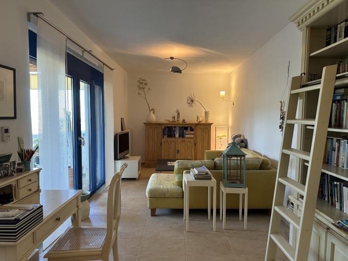 Image No.2-Maison de 2 chambres à vendre à Pigi