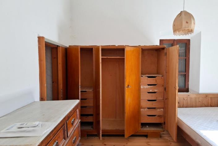 Image No.25-4 Bed House for sale