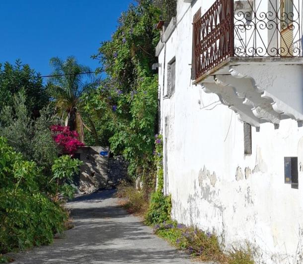 Image No.40-4 Bed House for sale