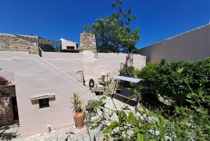 Image No.27-3 Bed Villa for sale