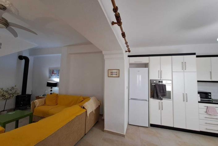 Image No.11-3 Bed House for sale