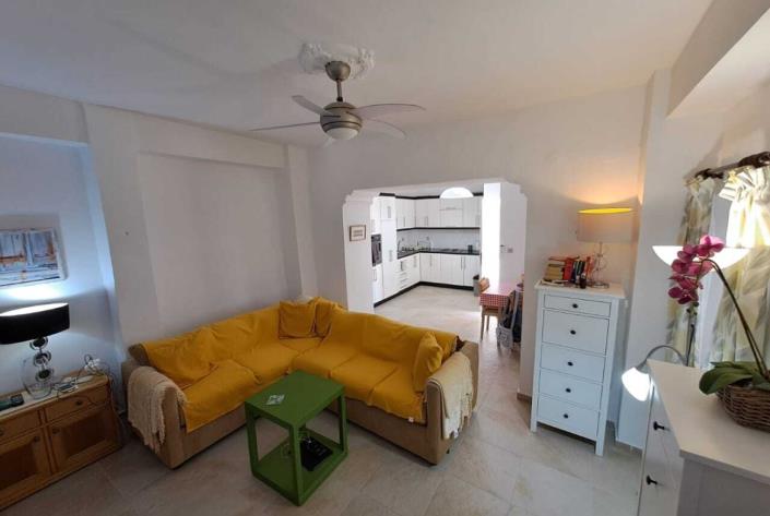 Image No.15-3 Bed House for sale