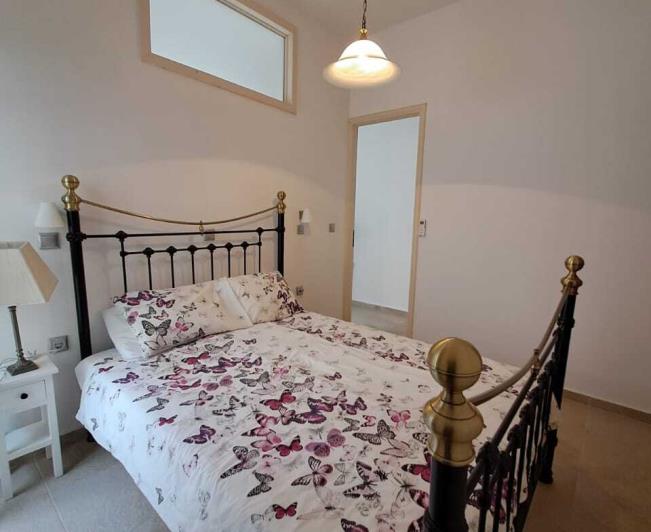 Image No.20-3 Bed House for sale