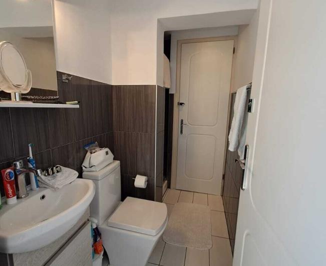 Image No.23-3 Bed House for sale