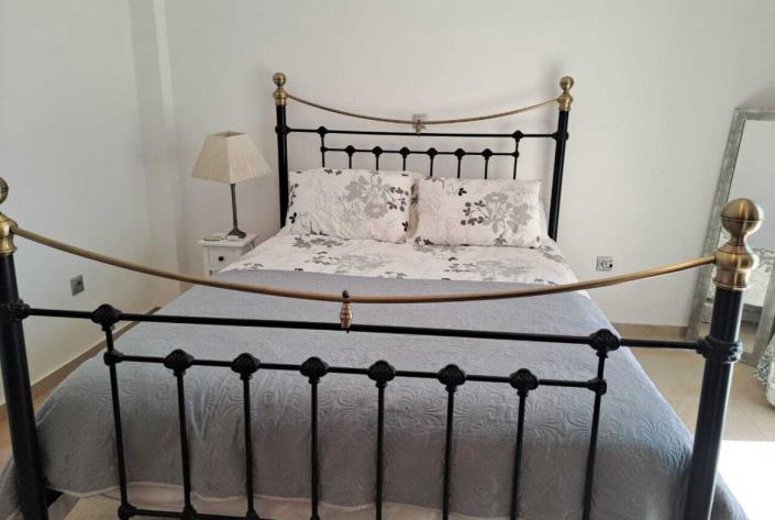 Image No.25-3 Bed House for sale