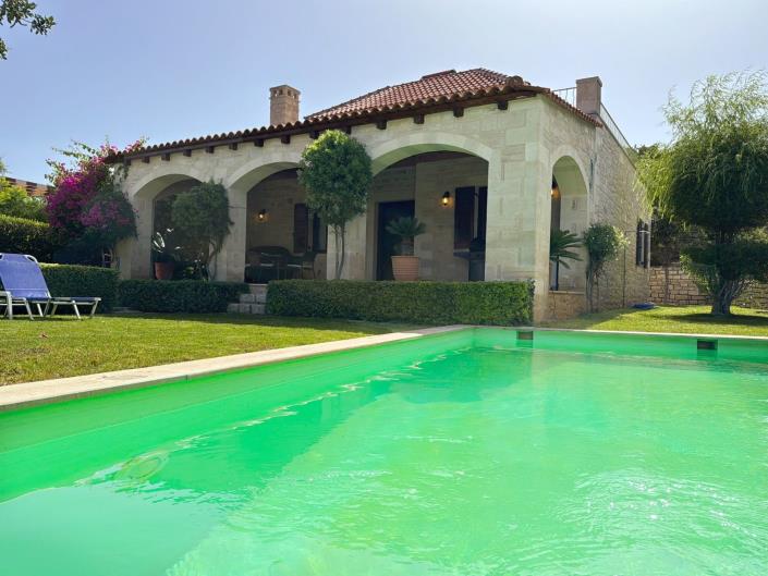 Image No.19-3 Bed Villa for sale