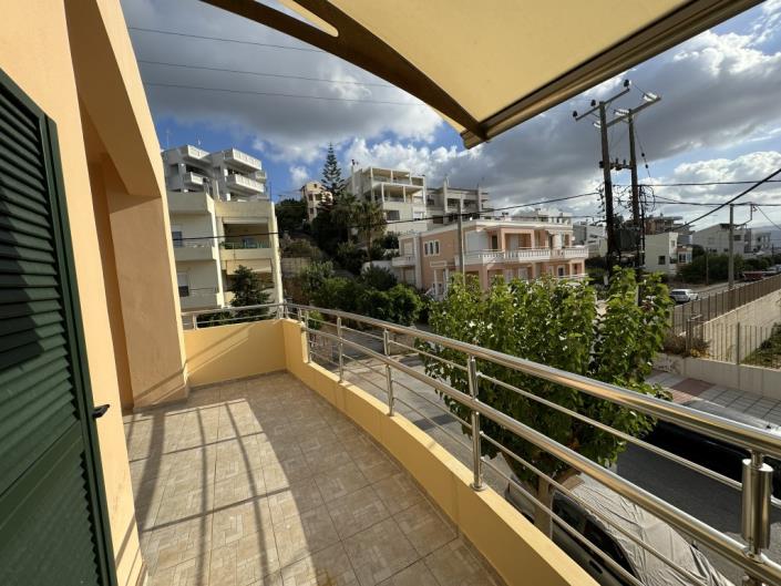 Image No.28-3 Bed Maisonette for sale