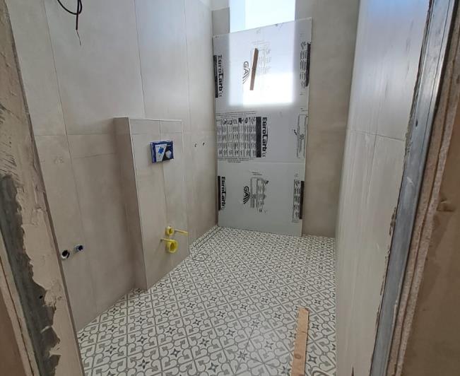 Image No.18-3 Bed House for sale