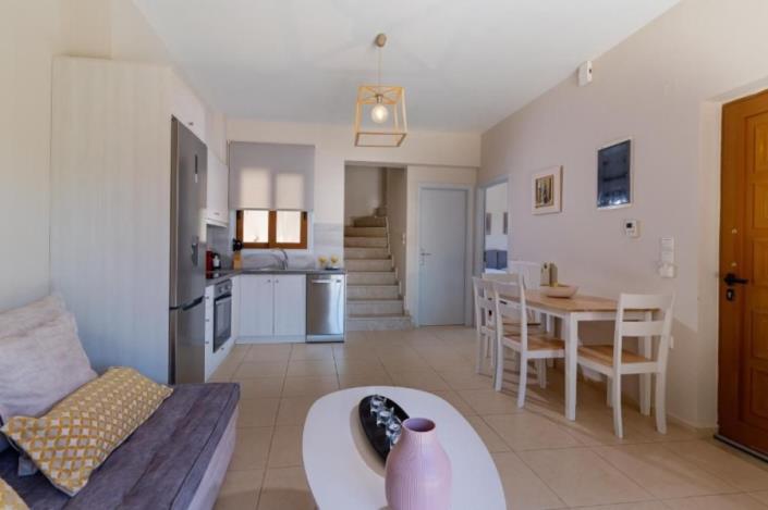 Image No.3-2 Bed Villa for sale