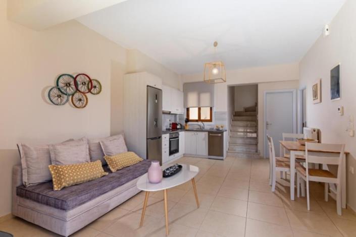 Image No.5-2 Bed Villa for sale