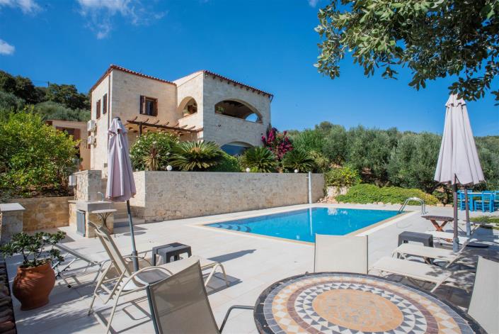Image No.1-Villa de 5 chambres à vendre à Kolymbari
