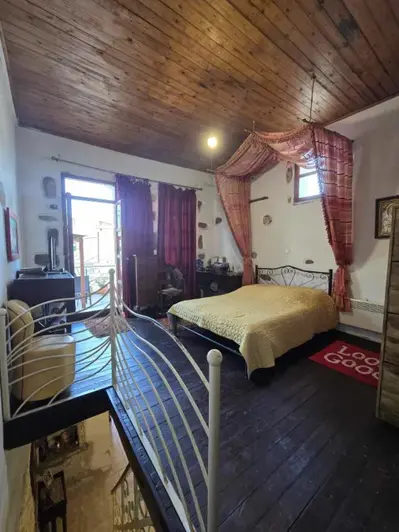 Image No.22-3 Bed House for sale