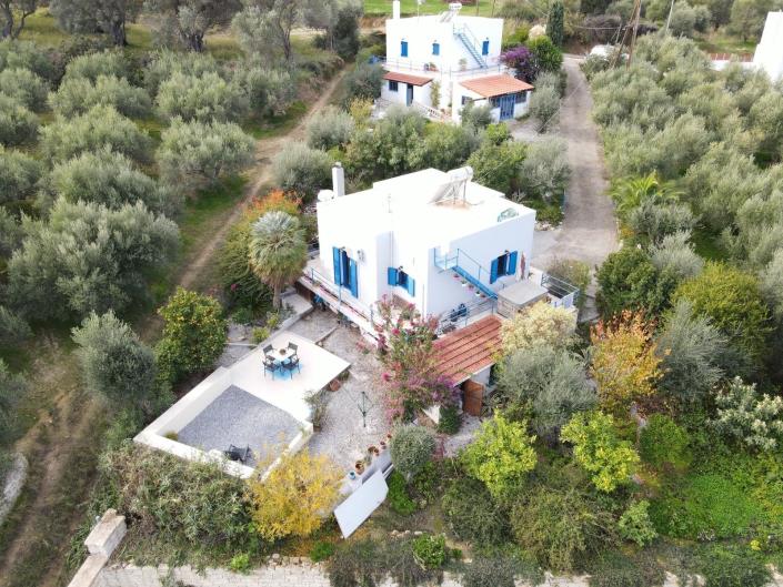 Image No.1-2 Bed Villa for sale