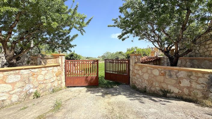 Image No.8-4 Bed Villa for sale