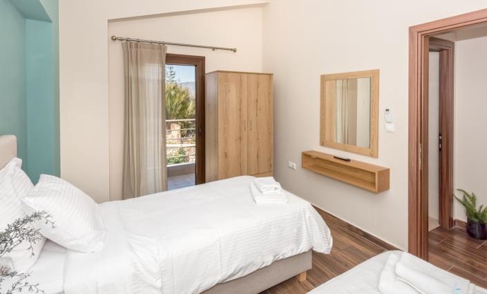 Image No.10-4 Bed Villa for sale