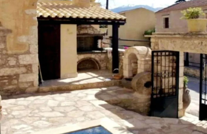 Image No.15-3 Bed House for sale