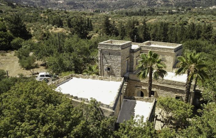 Image No.1-4 Bed Villa for sale