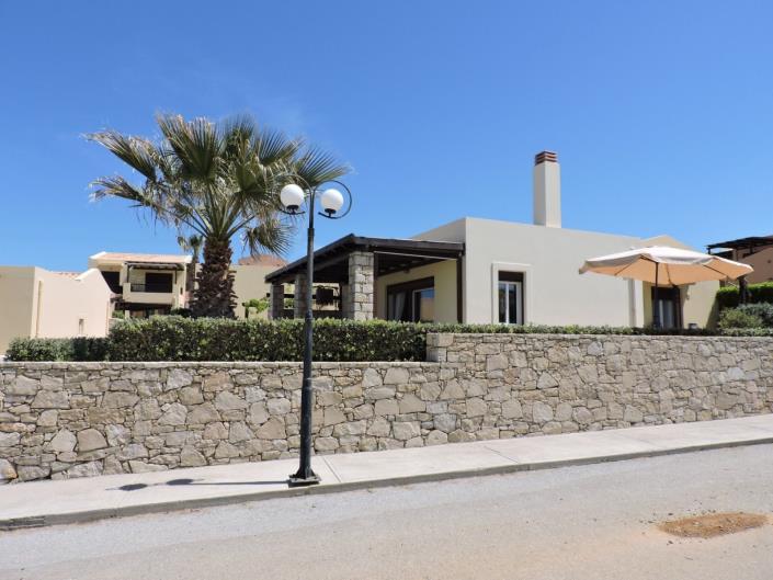 Image No.1-3 Bed Villa for sale