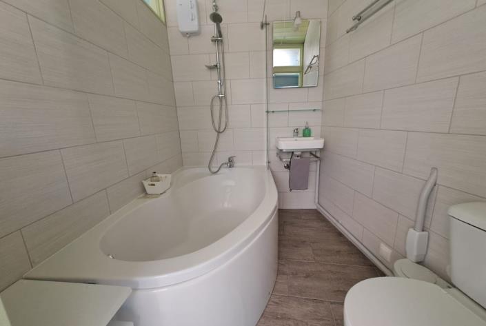 Image No.27-3 Bed House for sale