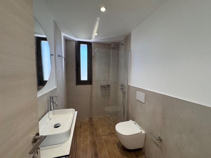 Image No.3-3 Bed Villa for sale