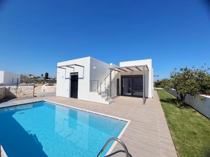 Image No.1-3 Bed Villa for sale