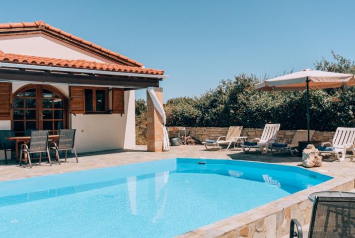 Image No.2-Villa de 2 chambres à vendre à Roumali