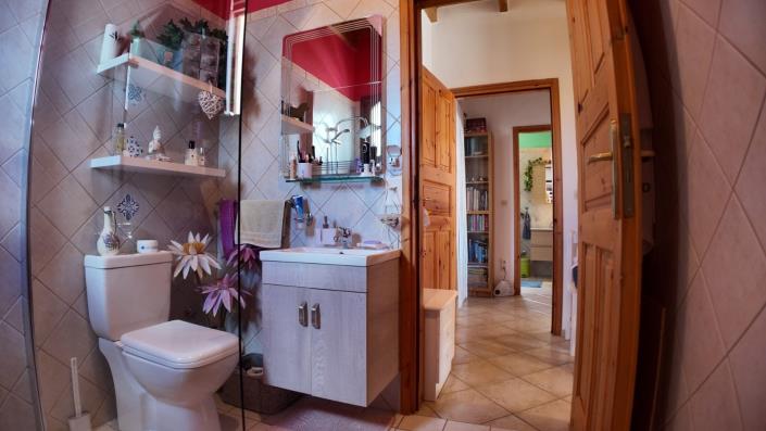 Image No.8-2 Bed Villa for sale