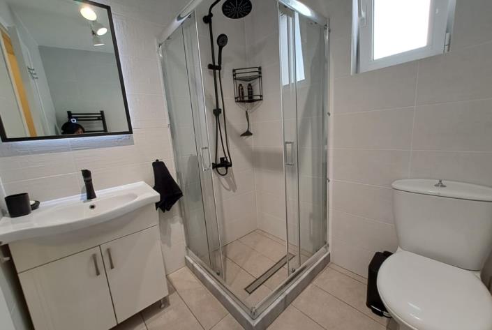 Image No.15-2 Bed Cottage for sale