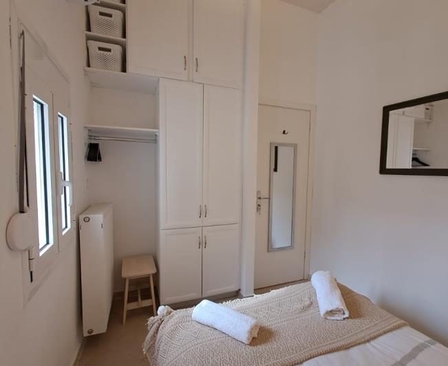 Image No.21-2 Bed Cottage for sale