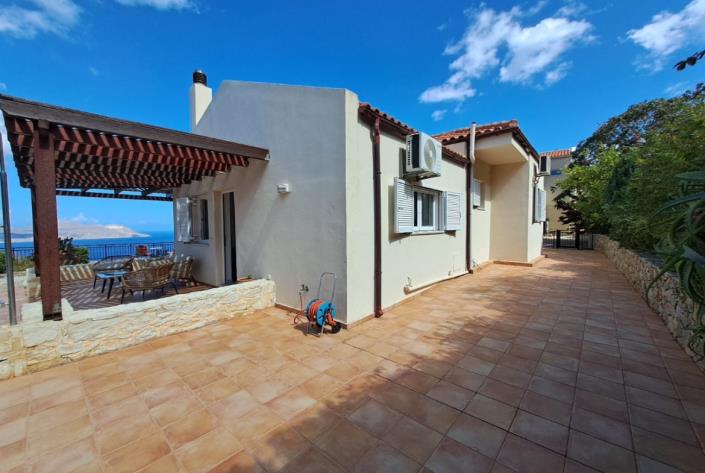 Image No.8-2 Bed Villa for sale