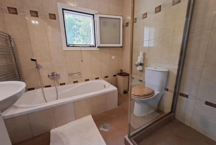 Image No.40-2 Bed Villa for sale