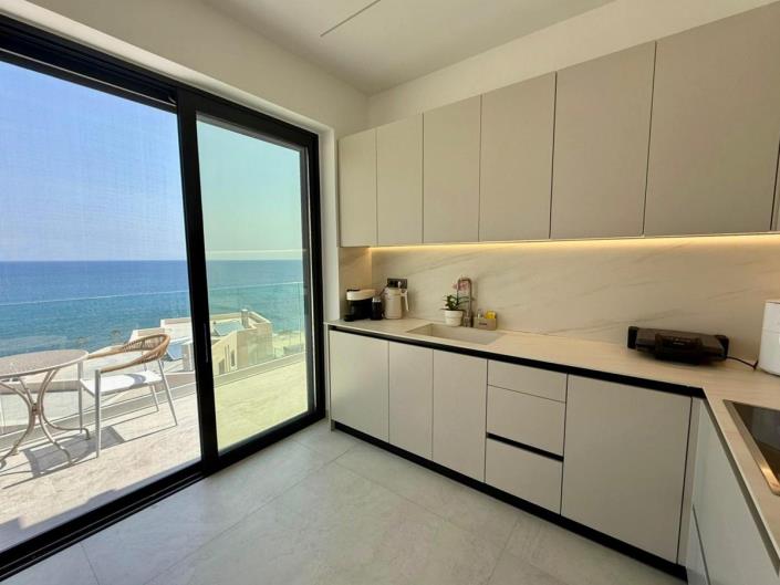 Image No.10-3 Bed Semi-Detached for sale