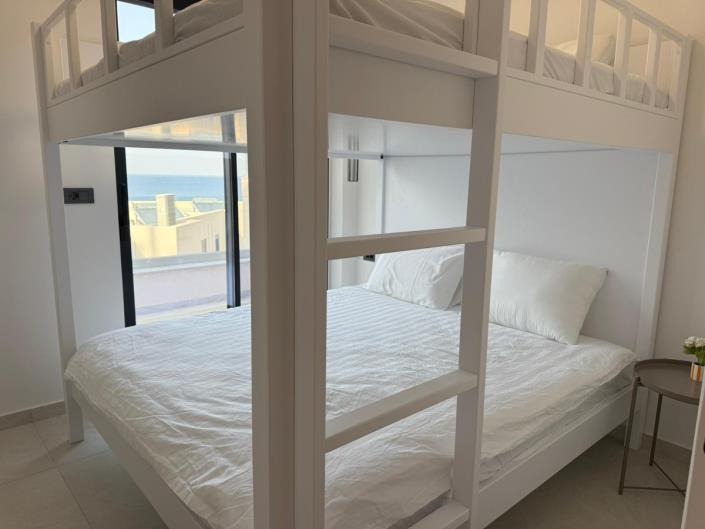 Image No.17-3 Bed Semi-Detached for sale