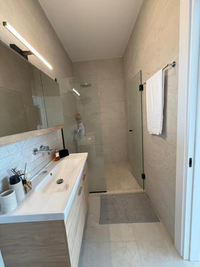 Image No.18-3 Bed Semi-Detached for sale