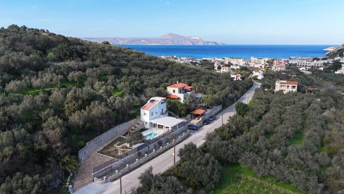 Image No.3-2 Bed Villa for sale