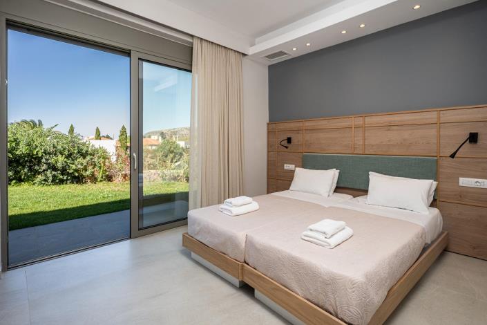 Image No.12-3 Bed Villa for sale