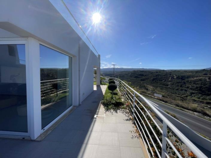 Image No.17-2 Bed House for sale