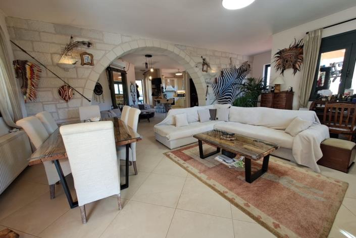 Image No.13-3 Bed Villa for sale