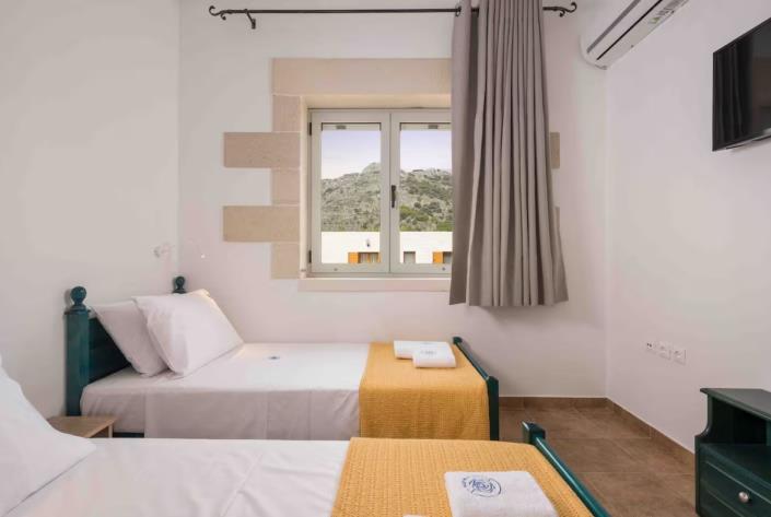 Image No.17-3 Bed Villa for sale