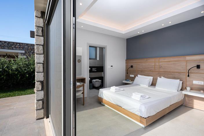 Image No.14-2 Bed Villa for sale