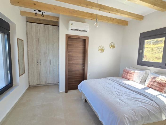 Image No.9-2 Bed Villa for sale