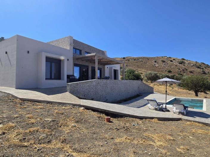 Image No.20-2 Bed Villa for sale