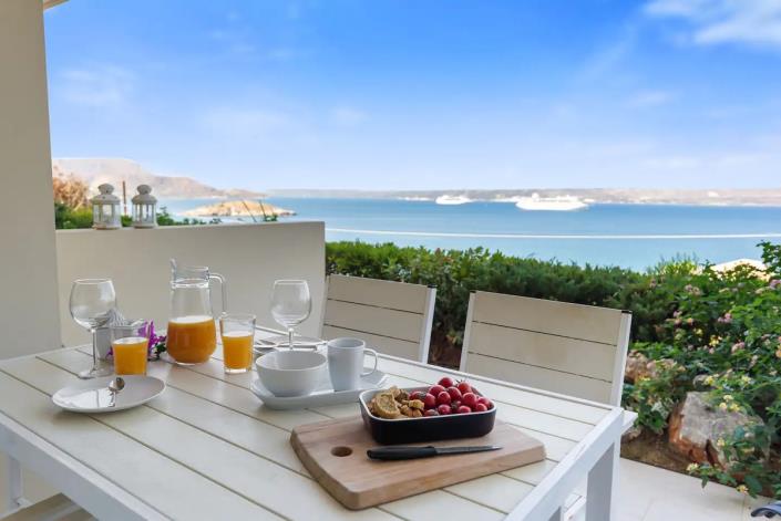 Image No.9-2 Bed Townhouse for sale