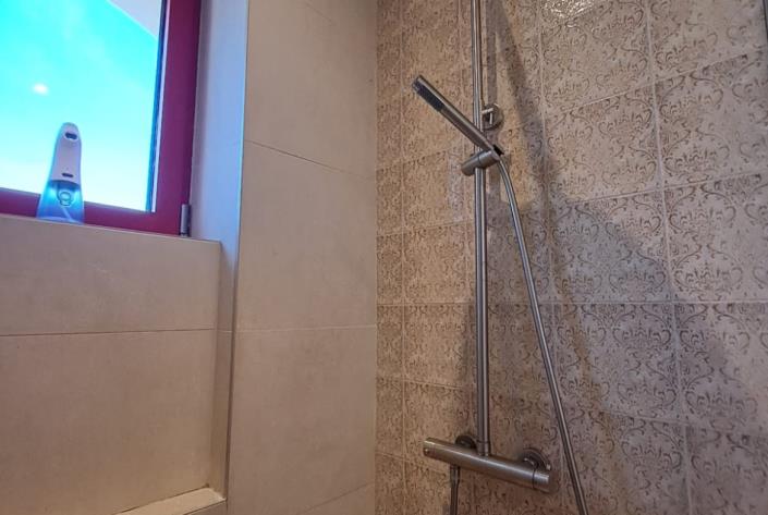 Image No.42-2 Bed House for sale