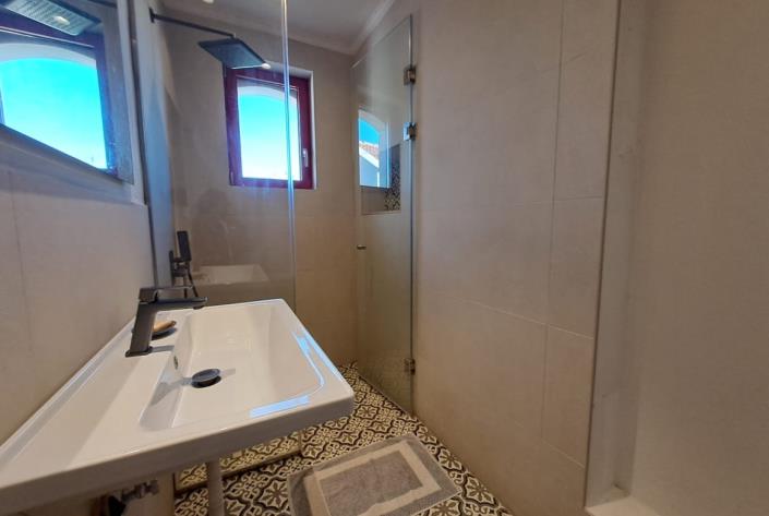 Image No.44-2 Bed House for sale