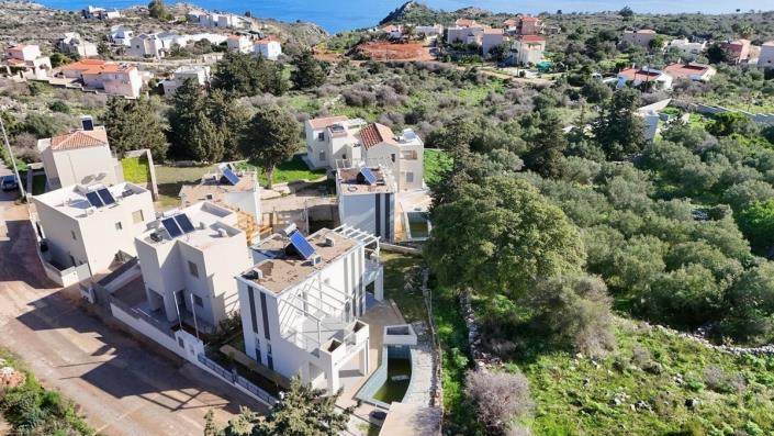 Image No.4-2 Bed Villa for sale